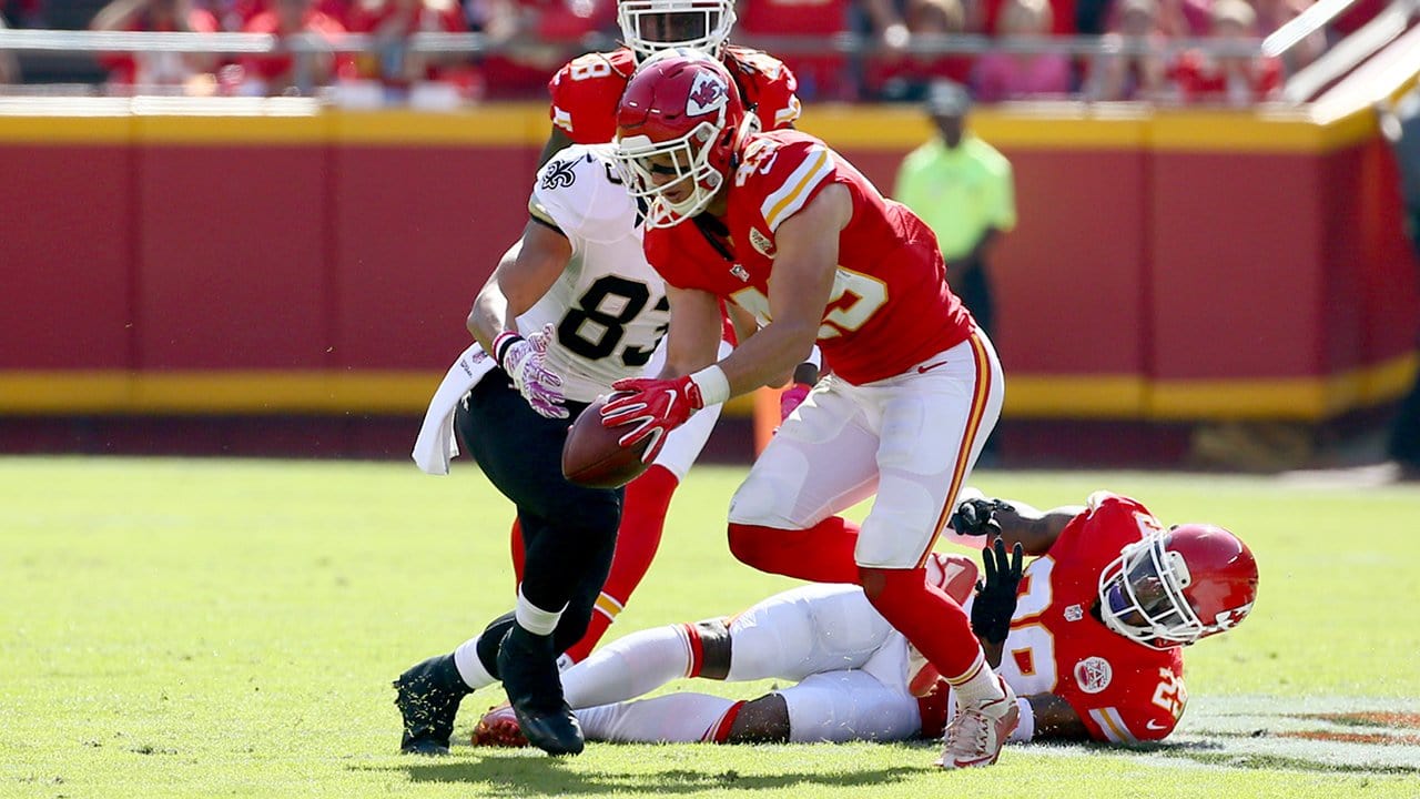 Daniel Sorensen stuffs fake punt, forces fumble to help Chiefs rally -  Deseret News