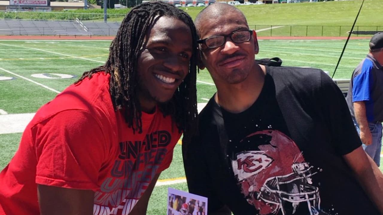 Jamaal Charles Hosts Special Olympics Clinic in Missouri