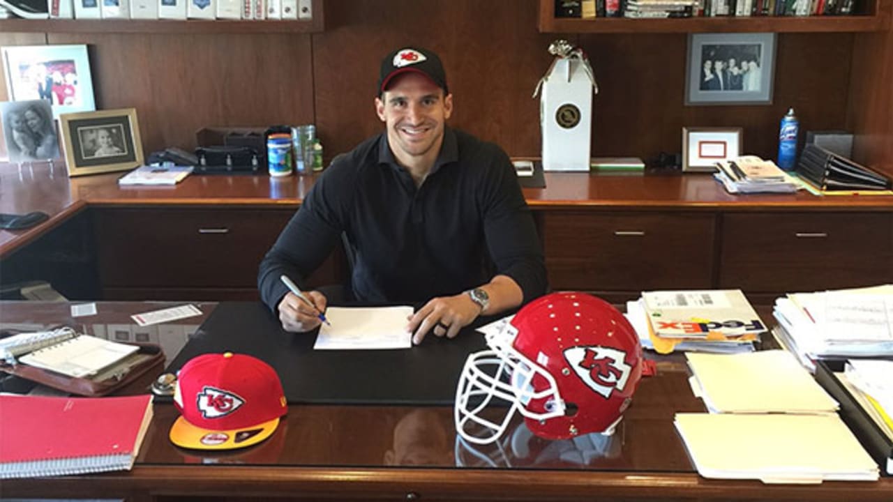 Chiefs Notebook: Kansas City is the Only Place That LB Frank Zombo Wanted  to Be