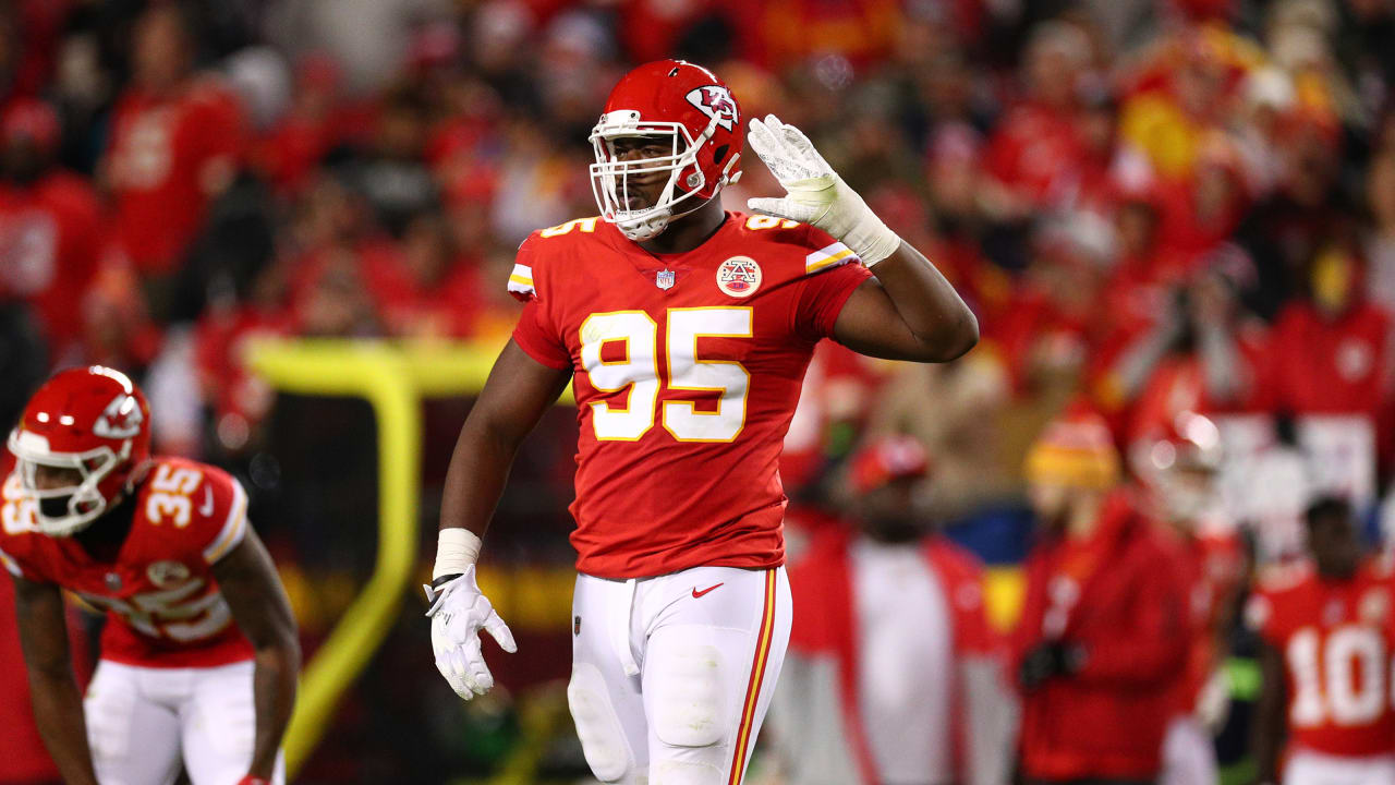 Chris Jones Collapses Pocket for Pivotal Sack