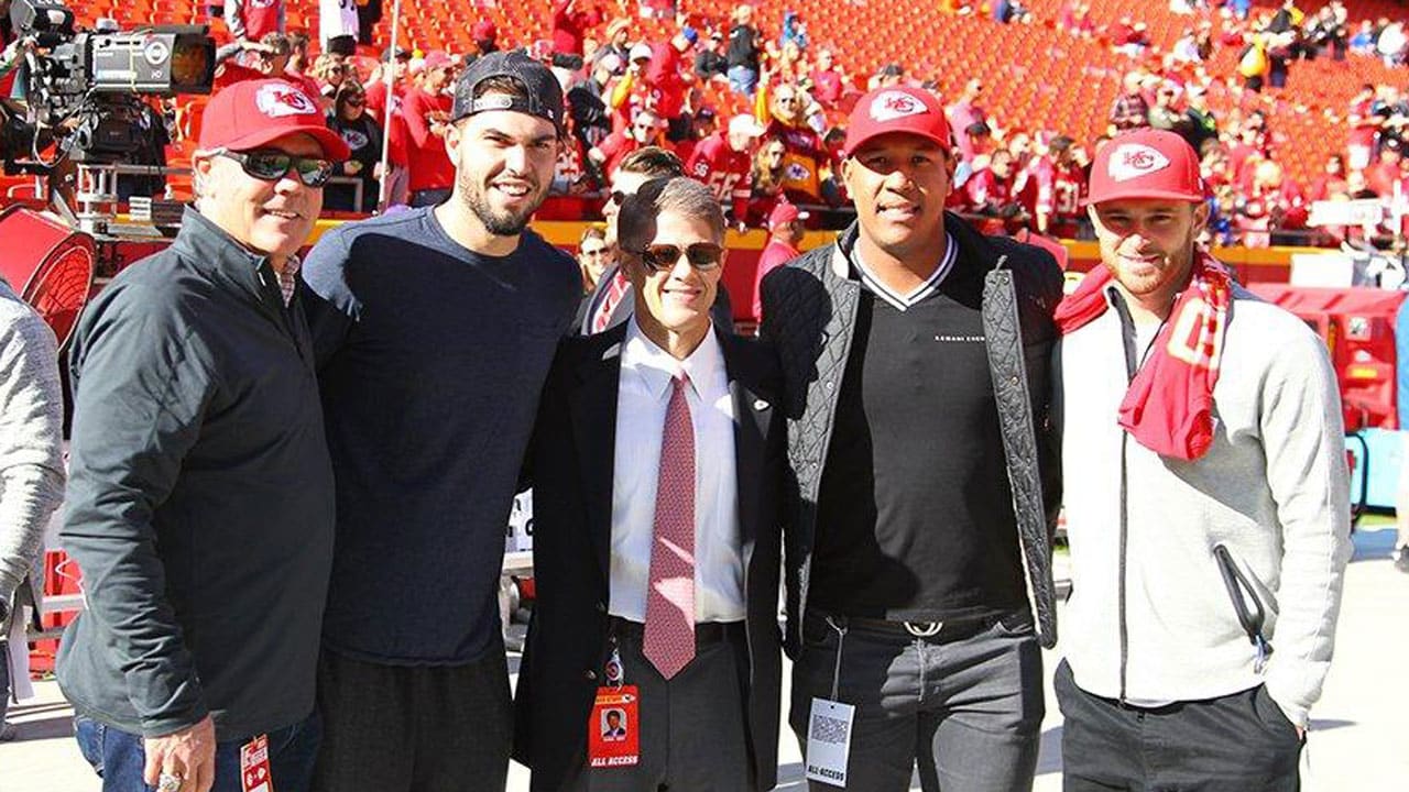 Steve Young Congratulates Andy Reid On Super Bowl Win