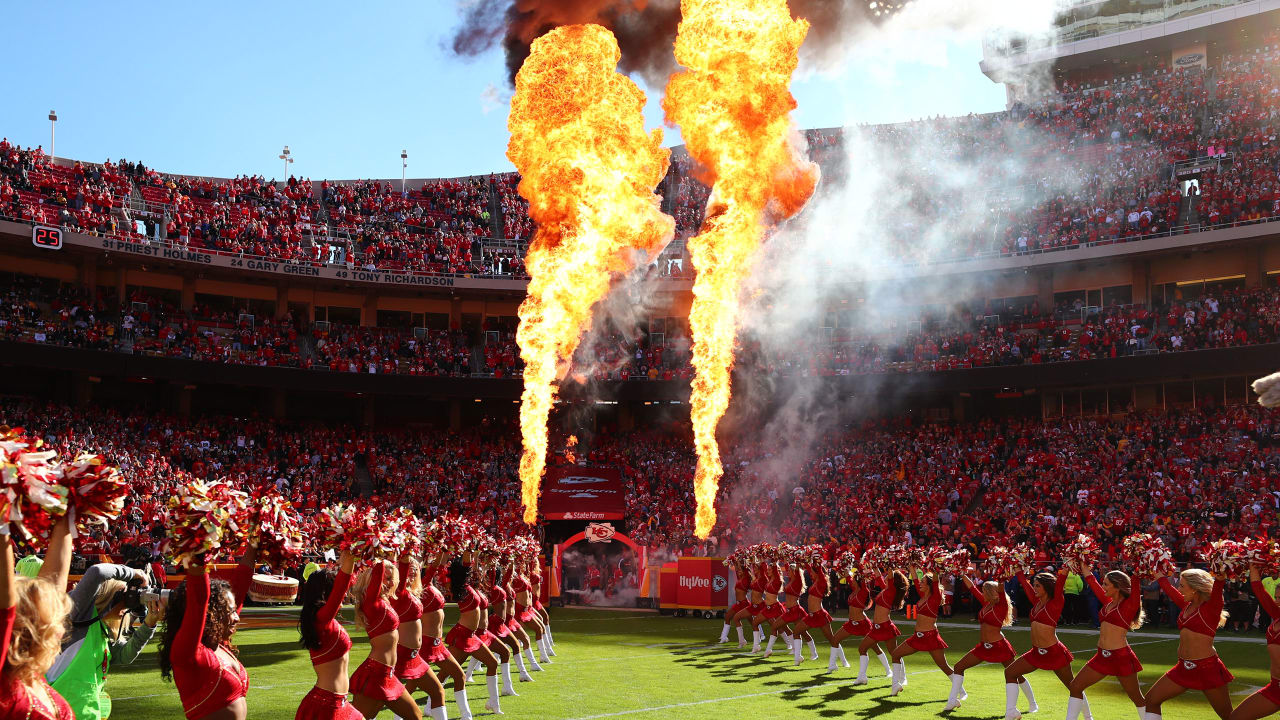 Chiefs add warming stations for fans at Christmas Eve game