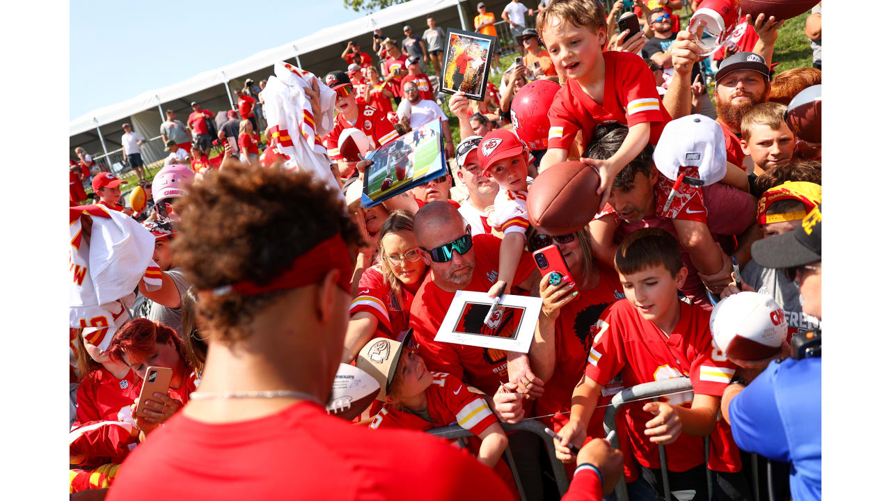 Photos Fans at Chiefs Training Camp 7/23/23