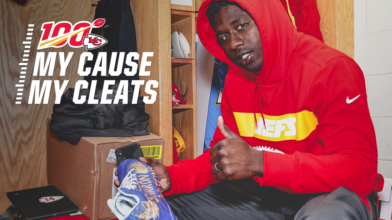 Chiefs Players Unbox Their Custom Cleats for 
