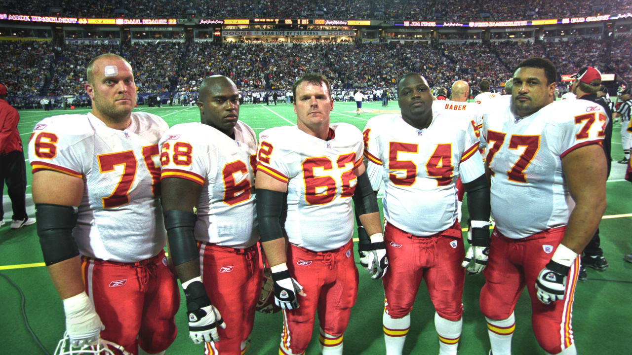 The Engine That Drove the Chiefs: KC's Offensive Line Paved the Way for Dick Vermeil's Offense - Vimarsana News