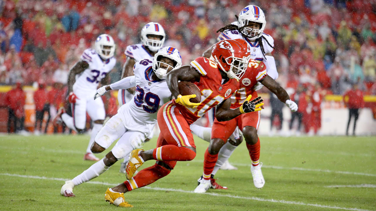 Photos: Game Action from Week 5 | Chiefs vs. Bills