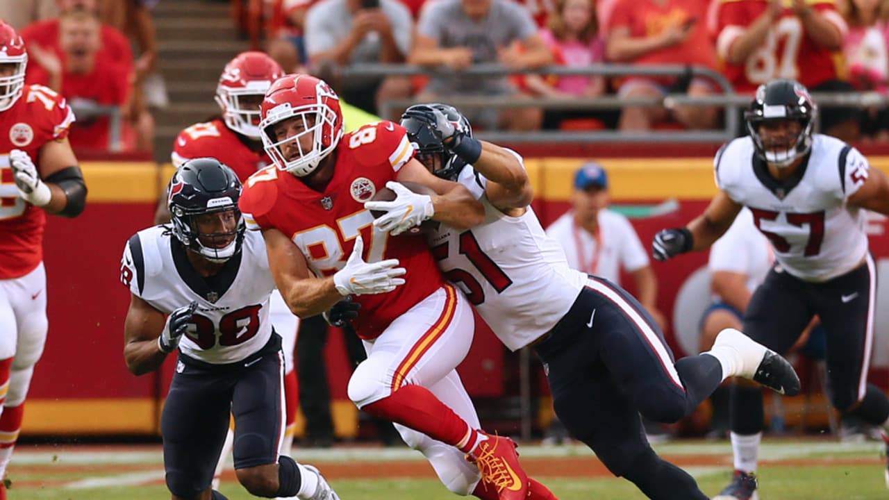 Patrick Mahomes hits Travis Kelce for Their First Conversion of the ...