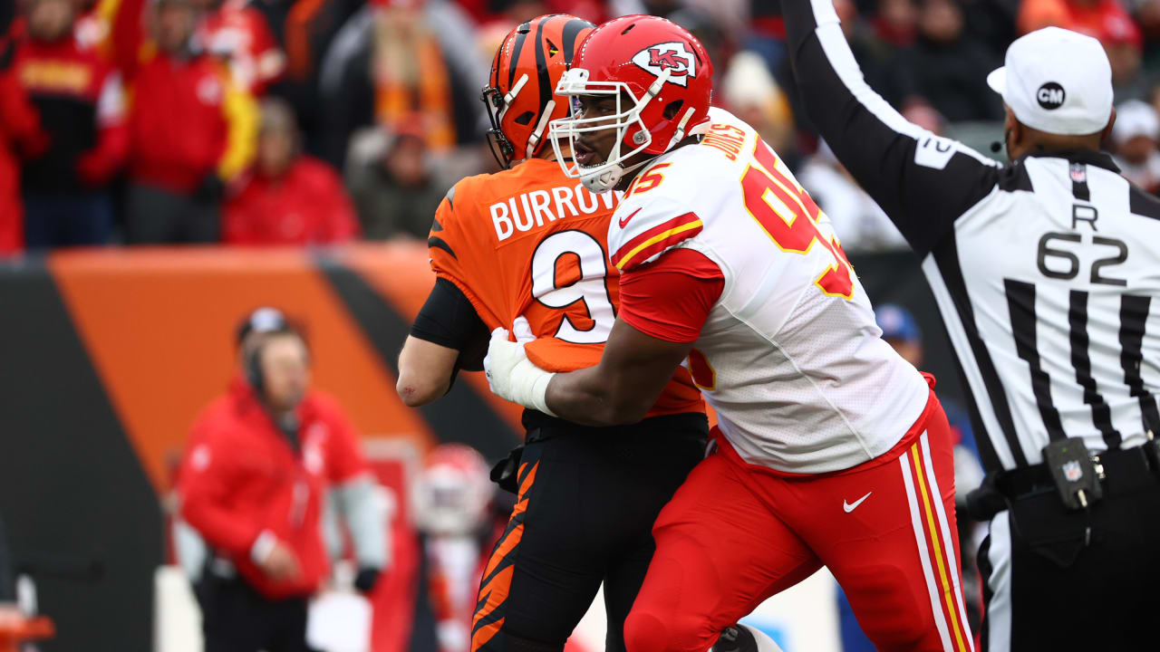 Chris Jones of the Kansas City Chiefs sacks Joe Burrow of the News Photo  - Getty Images