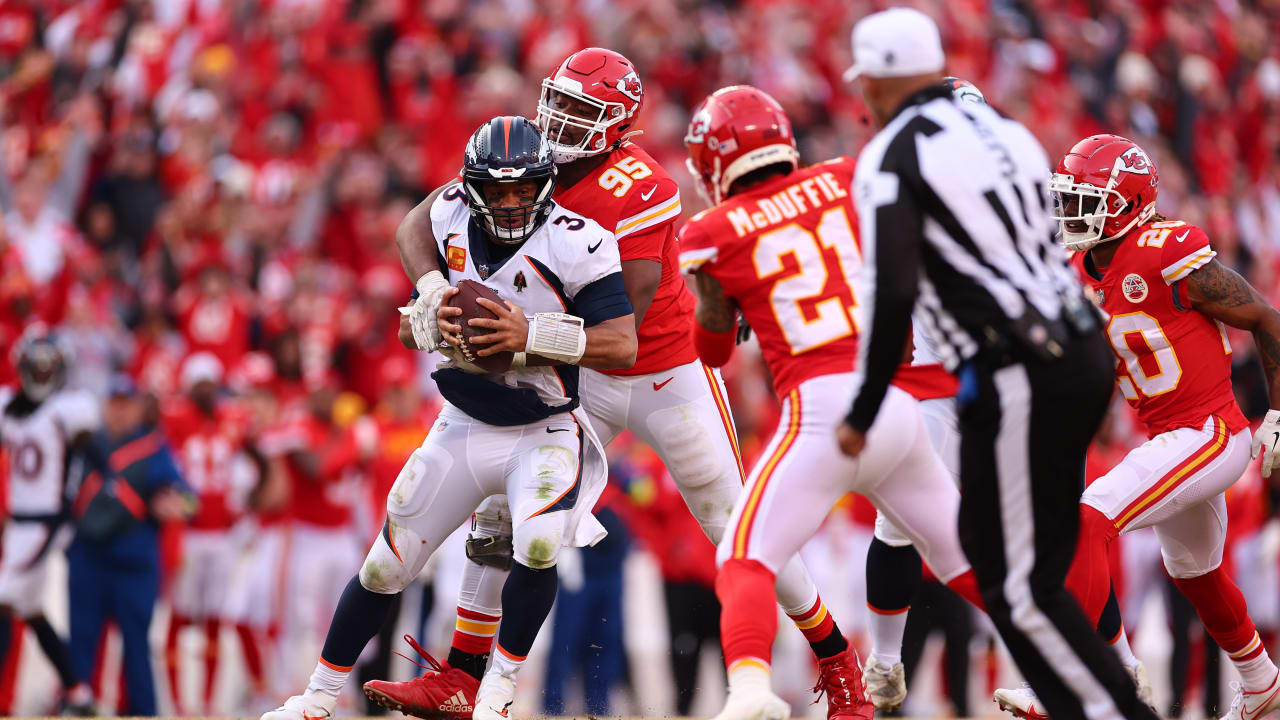 Russell Wilson traded to Broncos: 5 reasons for Chiefs fans to be happy -  Arrowhead Pride