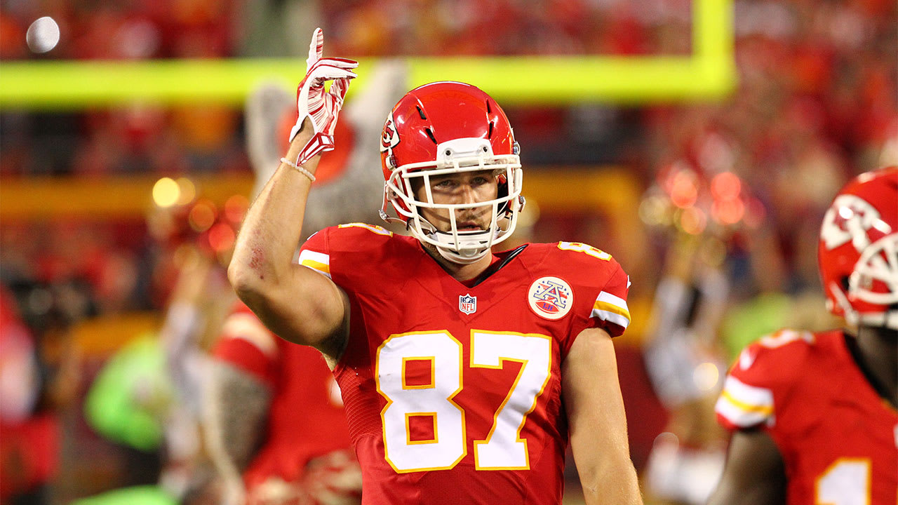 Next Gen Stats on X: Travis Kelce led all tight ends in