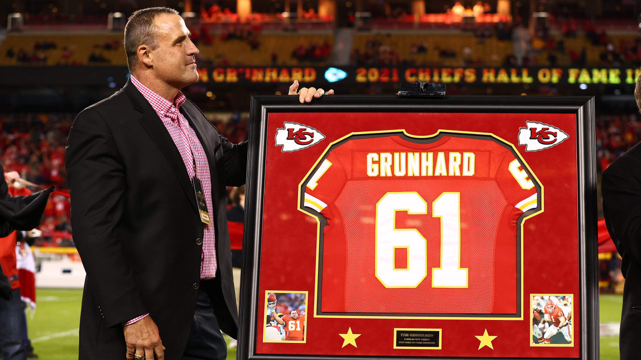 Tim Grunhard Inducted into Chiefs Hall of Honor