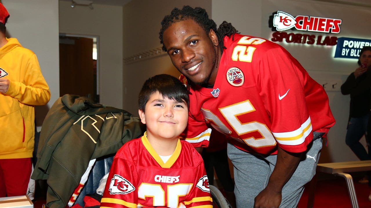 Jamaal Charles Makes Surprise Visit