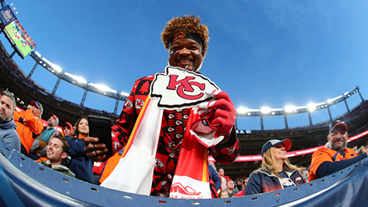 Kansas City Chiefs: NFL fans frustrated with Chiefs Kingdom over