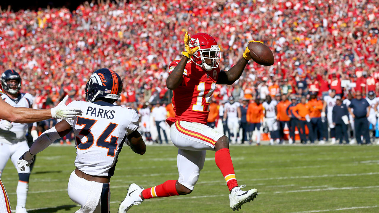 Kansas City Chiefs defensive tackle Danny Shelton's unrelenting ankle  tackle secures 11-yard sack on New Orleans Saints quarterback Jameis Winston