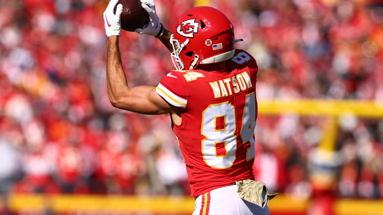 Kansas City Chiefs wide receiver Justin Watson catches a ball