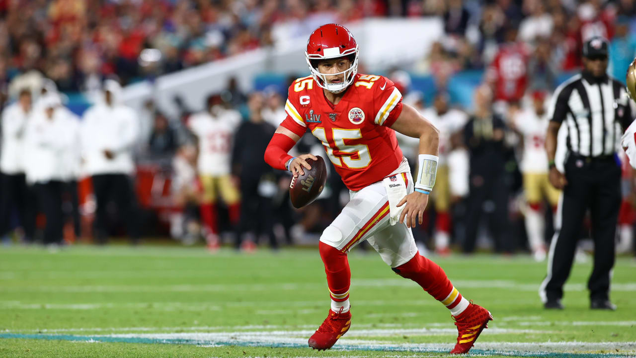 Patrick Mahomes After Losing Super Bowl LV: 'We're Going to Be Back' -  Sports Illustrated Kansas City Chiefs News, Analysis and More