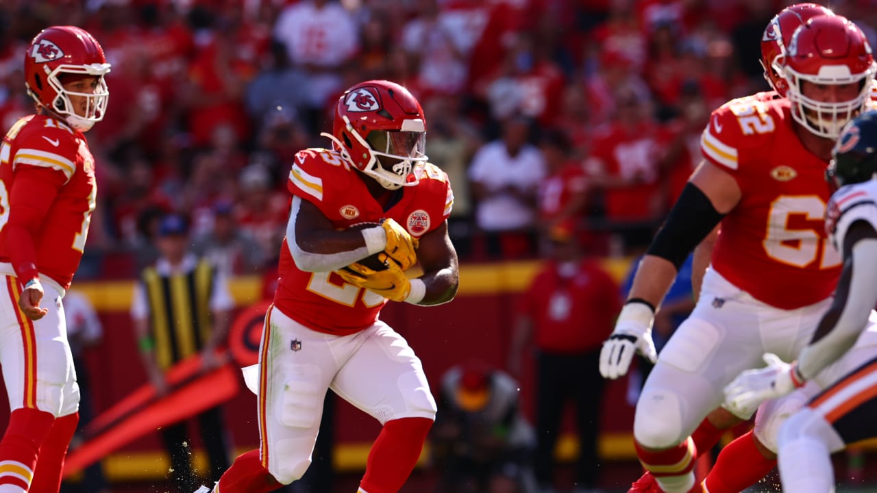 Kansas City Chiefs running back Clyde EdwardsHelaire punches in the 1