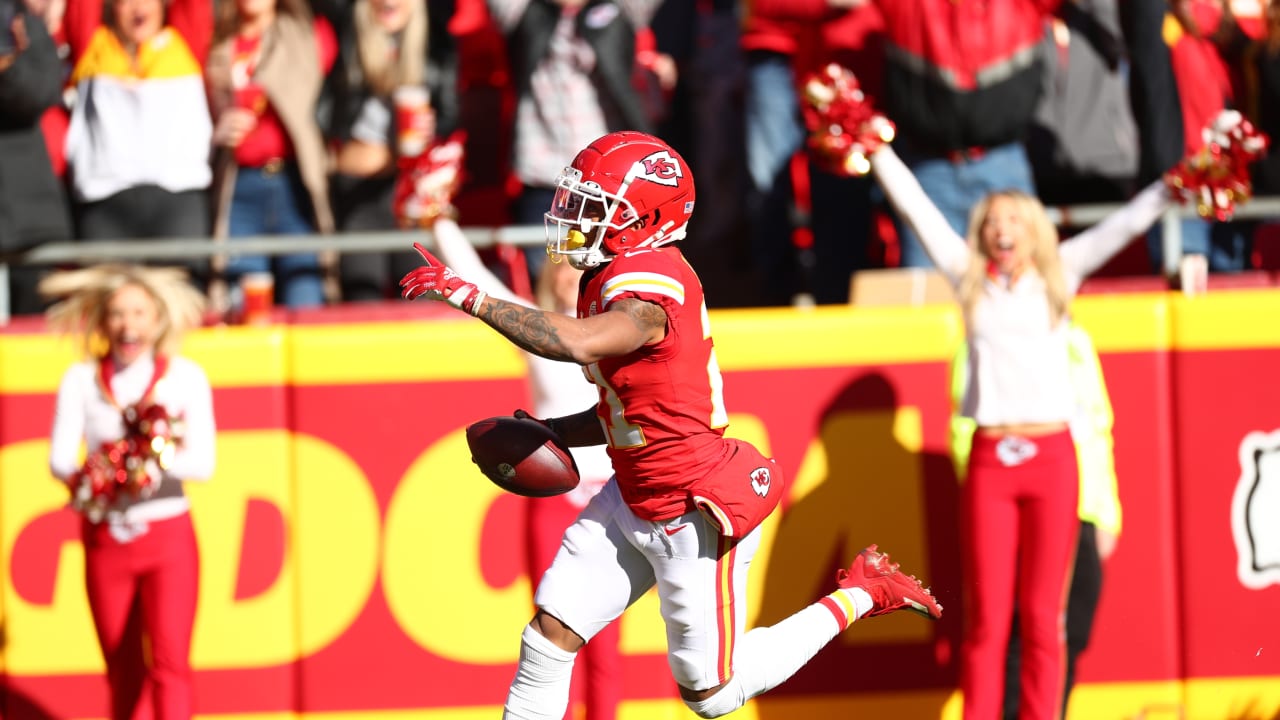 TOUCHDOWN: Mike Hughes Scoops Fumble on Opening Play From Scrimmage for  Touchdown