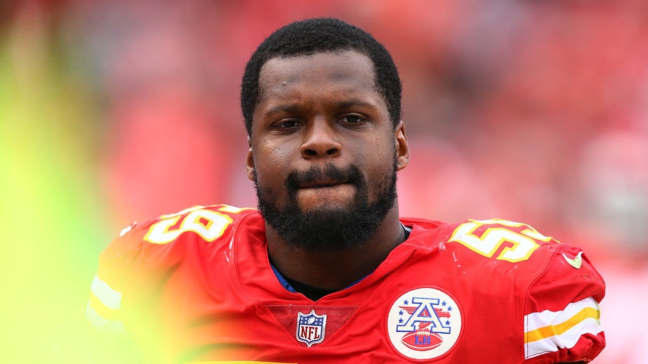 Old-school middle linebacker Reggie Ragland on playing his first