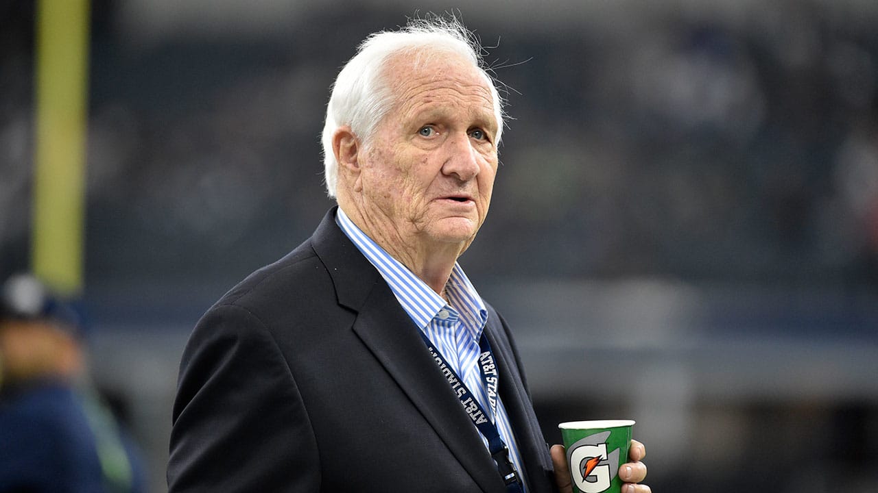 Godfather Gil Brandt picks Falcons to beat Seahawks