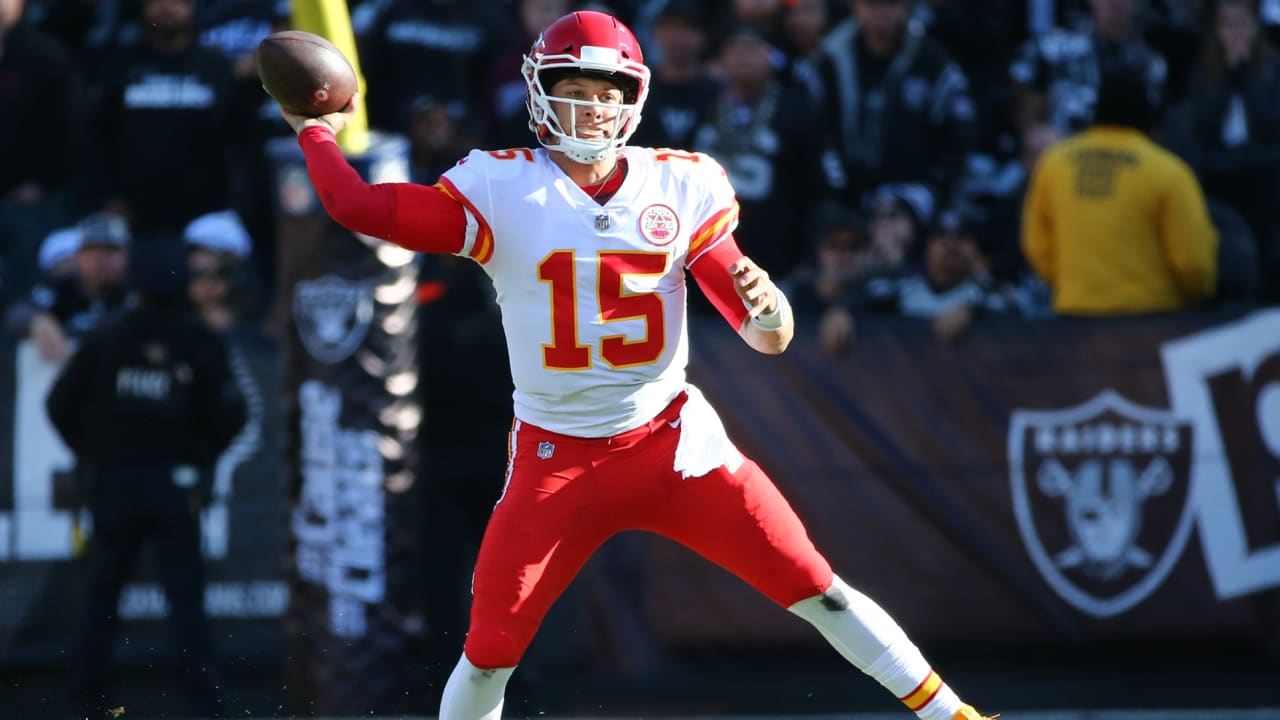 Patrick Mahomes Overruled on Play Call in Winning Touchdown Vs Raiders