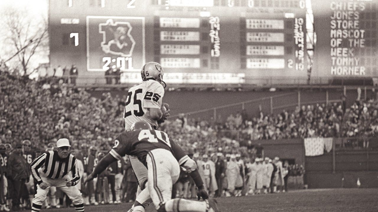 Photo Gallery: Chiefs vs. Raiders 60's and 70's