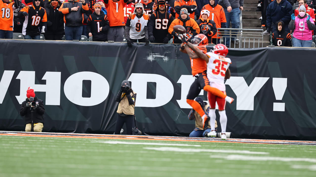 Kansas City Chiefs cornerback Charvarius Ward hits the Griddy after  breaking up deep pass to Cincinnati Bengals wide receiver Ja'Marr Chase