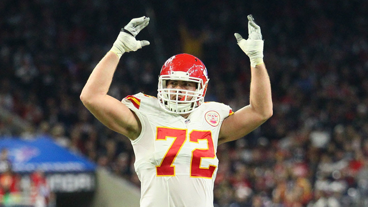 Chiefs end playoff drought with shutout of Texans