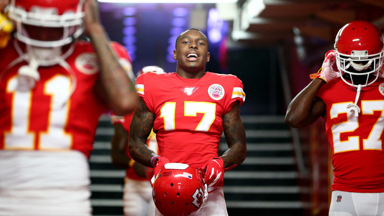 Kansas City Chiefs wide receiver Mecole Hardman (17) runs for a touchdown  during the second hal …