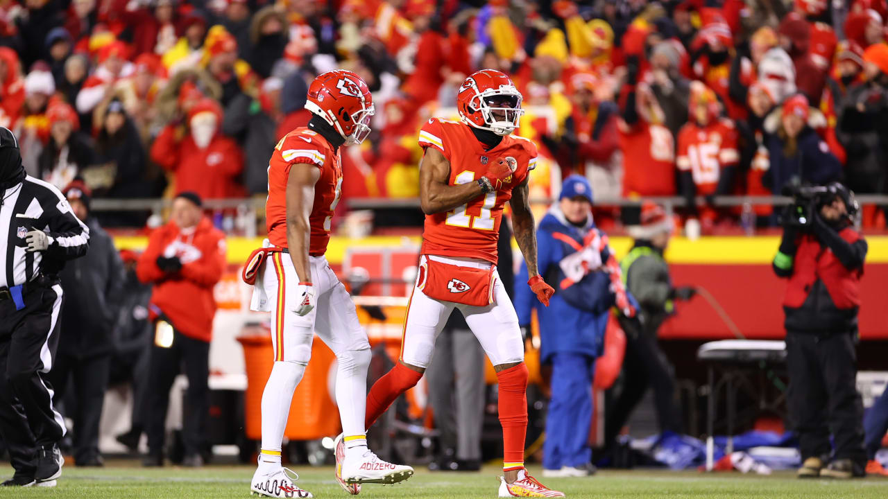 Chiefs' Patrick Mahomes and Marquez Valdes-Scantling forming strong  connection, per report 