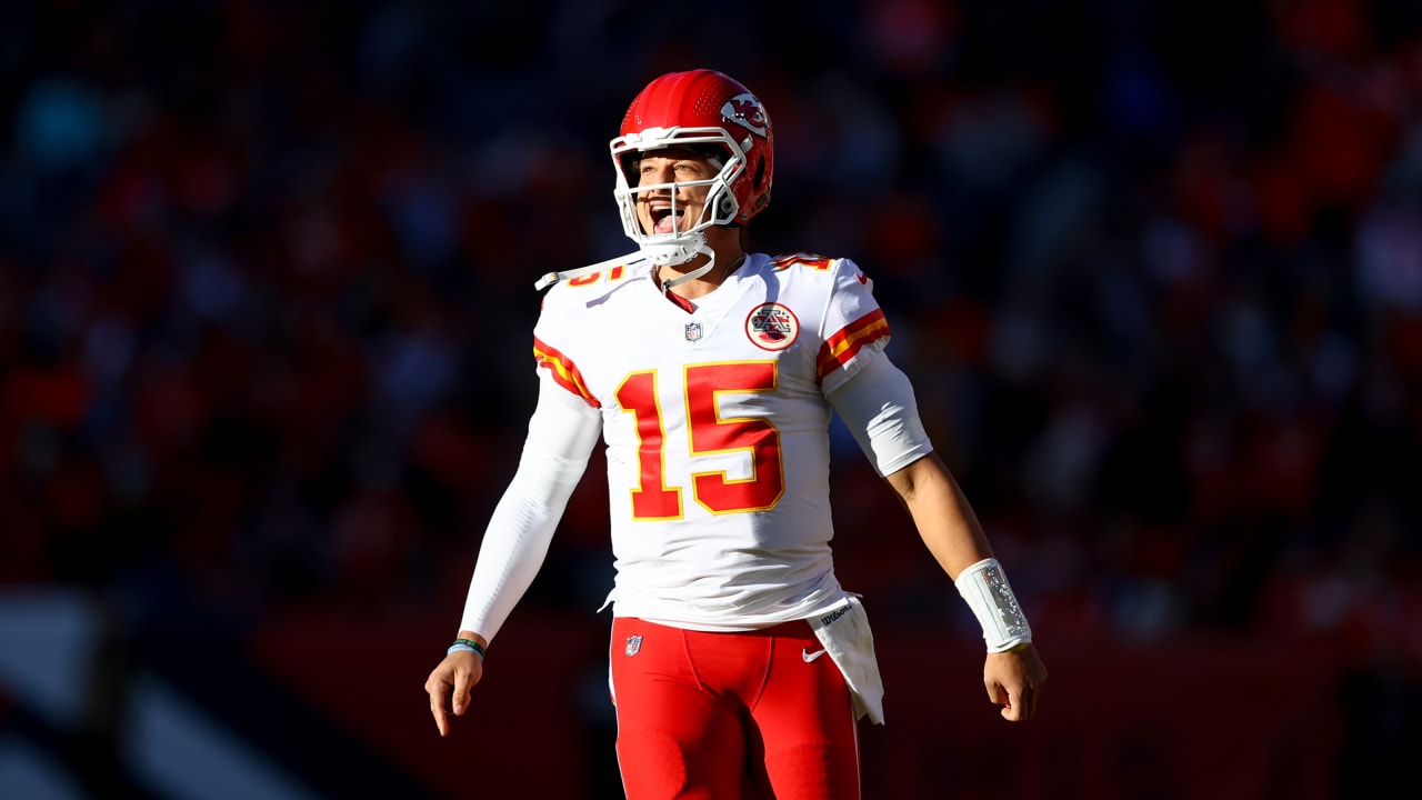 Photos Game Action from Week 14 Chiefs vs. Broncos