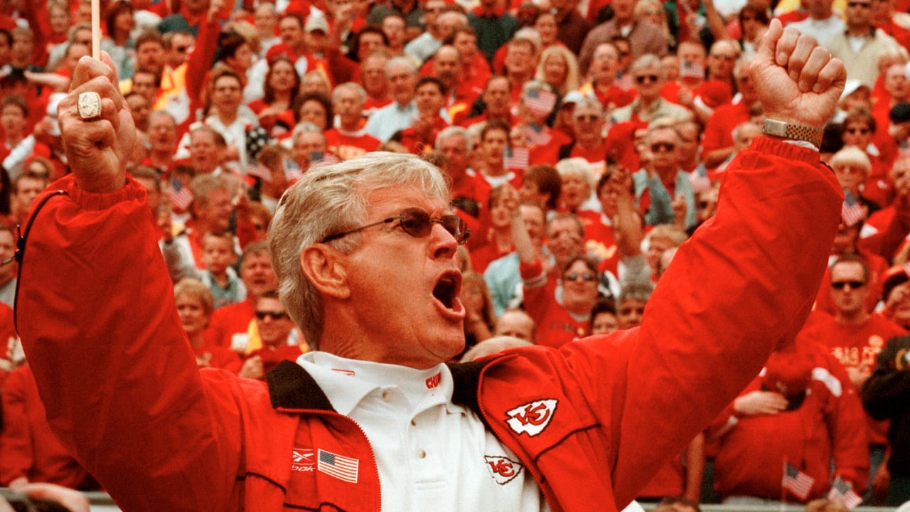 A Look Back at Impending Hall of Fame Coach Dick Vermeil's Time in Kansas  City