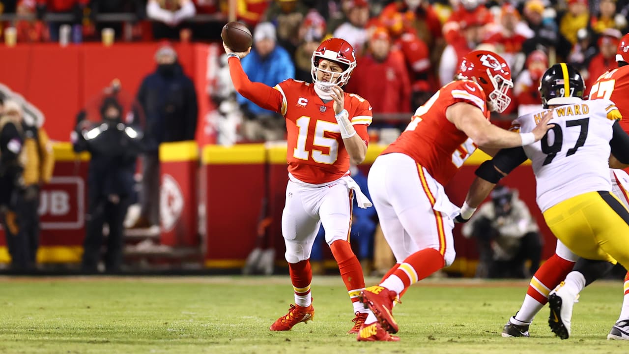 Patrick Mahomes' Best Throws from 5Touchdown Game in Wild Card