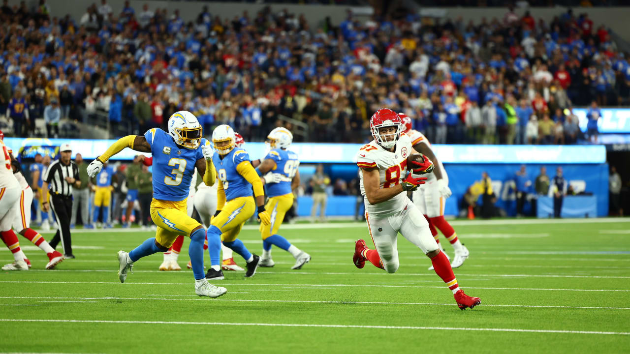 Chiefs Complete Last-Minute Comeback to Defeat Chargers, 30-27, on Sunday  Night Football