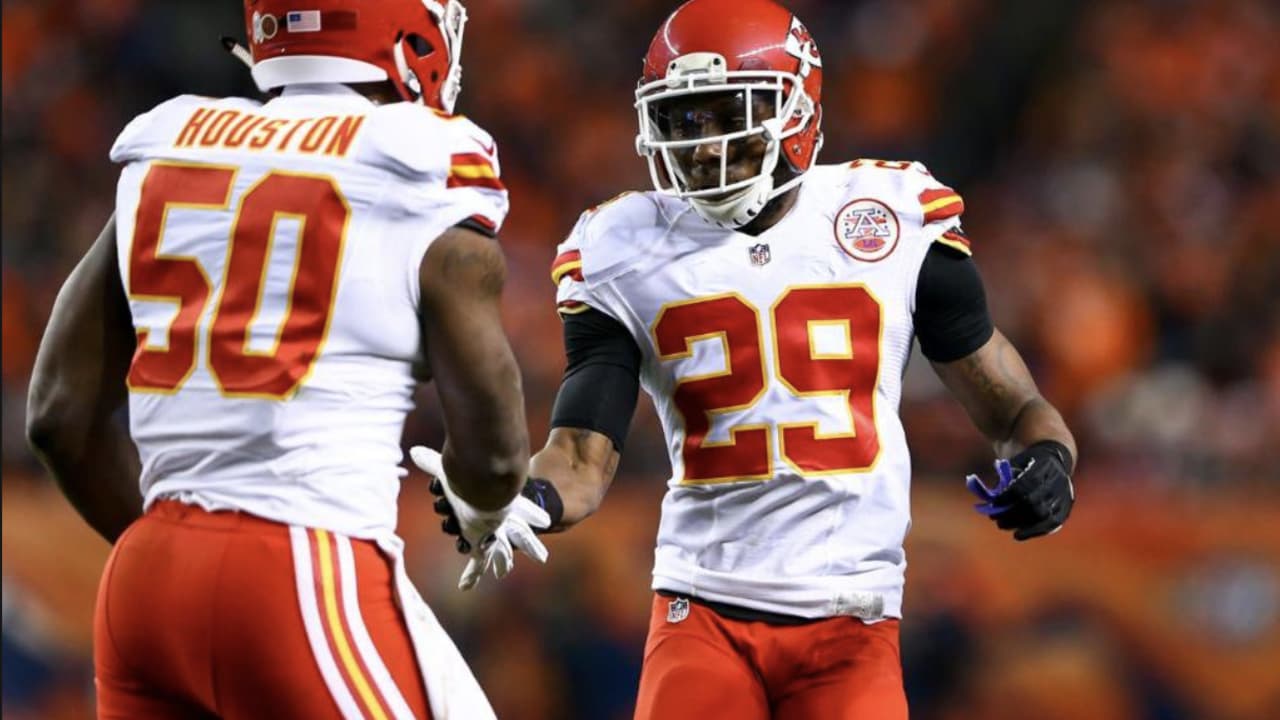 Kansas City Chiefs safety Eric Berry (29) defends during an NFL