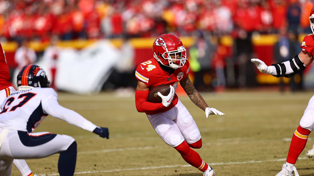 WATCH: Chiefs WR Skyy Moore shows off big-play ability in return game