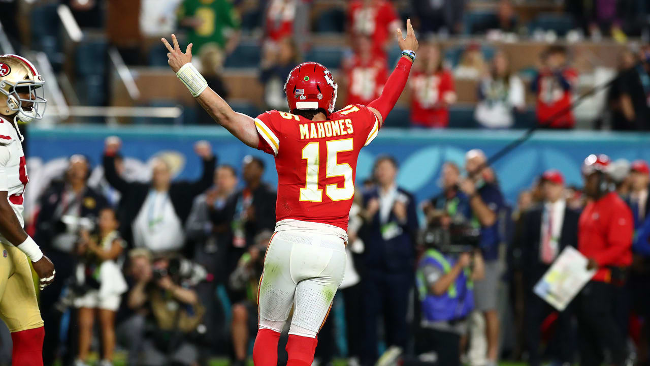 Super Rally: Mahomes, Chiefs Win Super Bowl with Late Surge, Chicago News