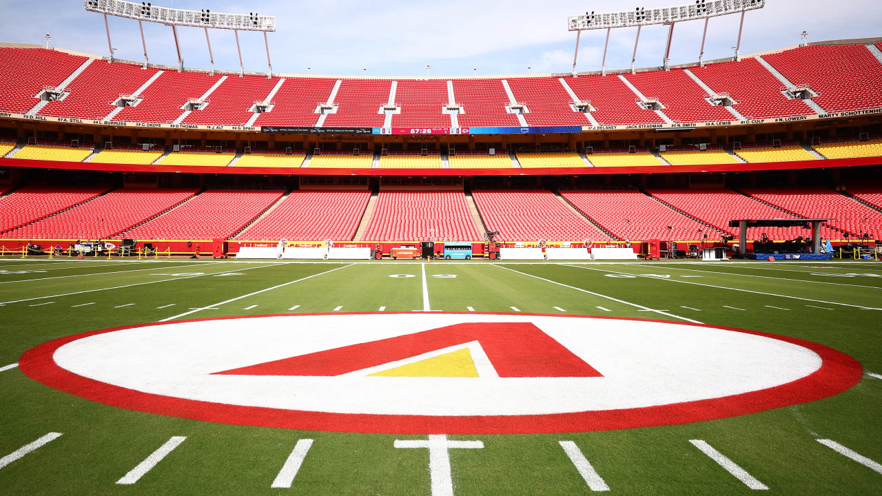 chiefs throwback field