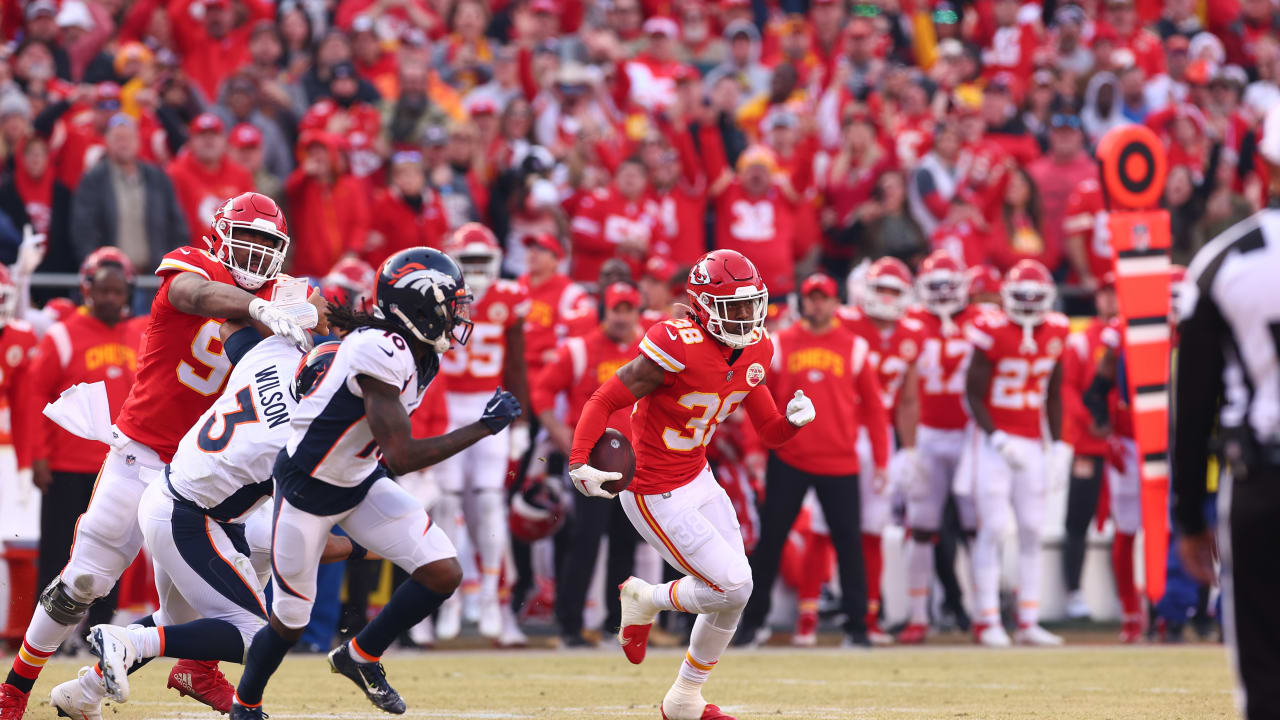 L'Jarius Sneed might have a say in the Chiefs 'run it back' tour 