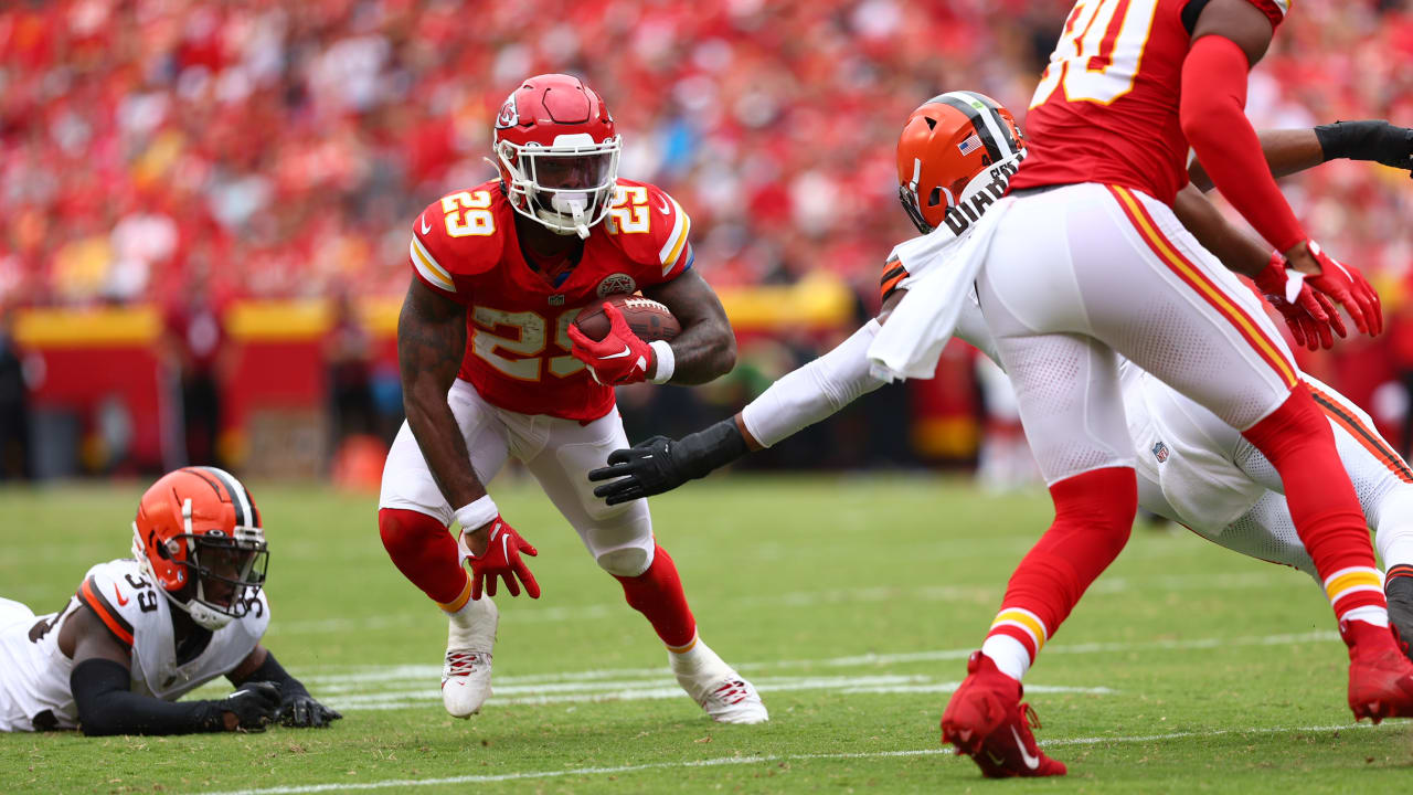 KC Chiefs top NFL preseason running back? La'Mical Perine