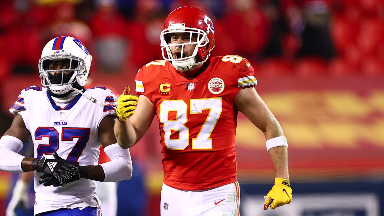 Travis Kelce Passes Rob Gronkowski For Most Receiving Yards By Tight End In Single Season