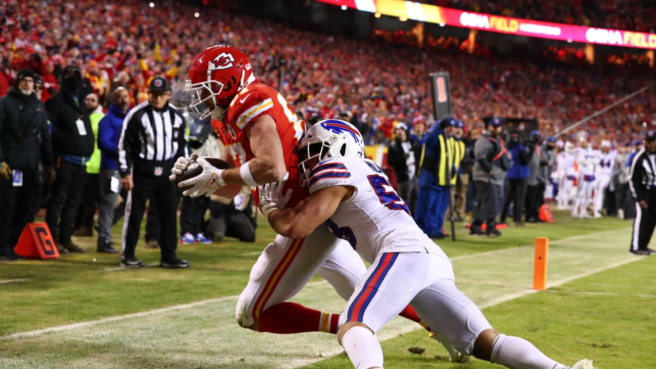 Field View: Kansas City Chiefs celebrate after game-winning TD in OT