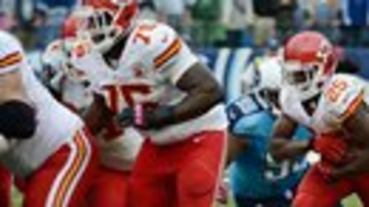 Kansas City Chiefs running back Dexter McCluster (22) runs for a 1