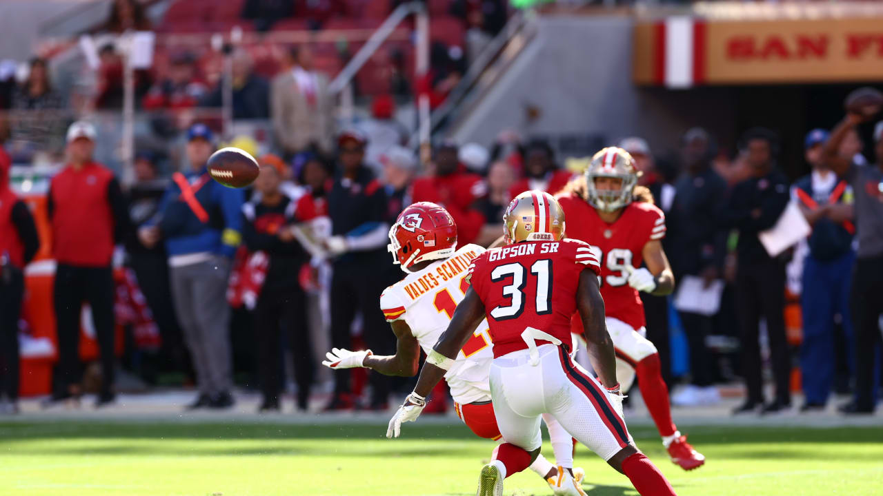 DEEP BALL Patrick Mahomes Launches to Marquez ValdesScantling for 40