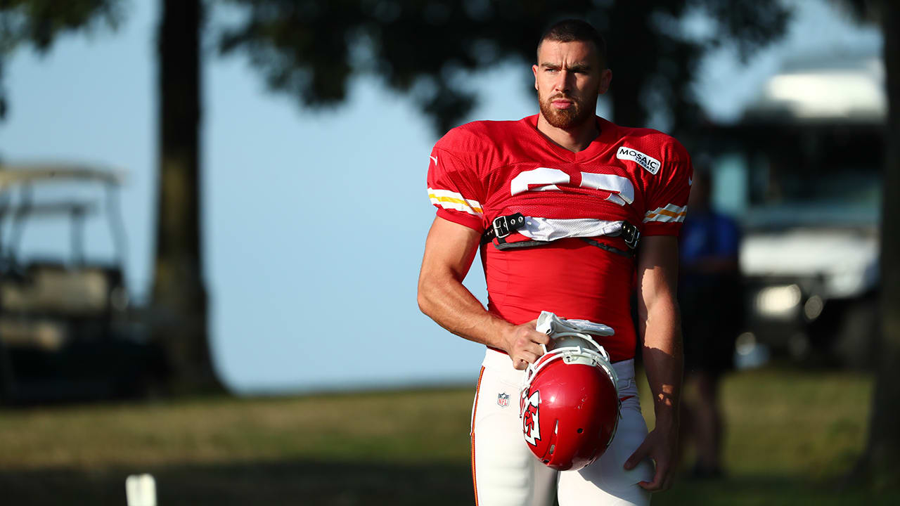 Travis Kelce Featured in “Play Football” Commercial