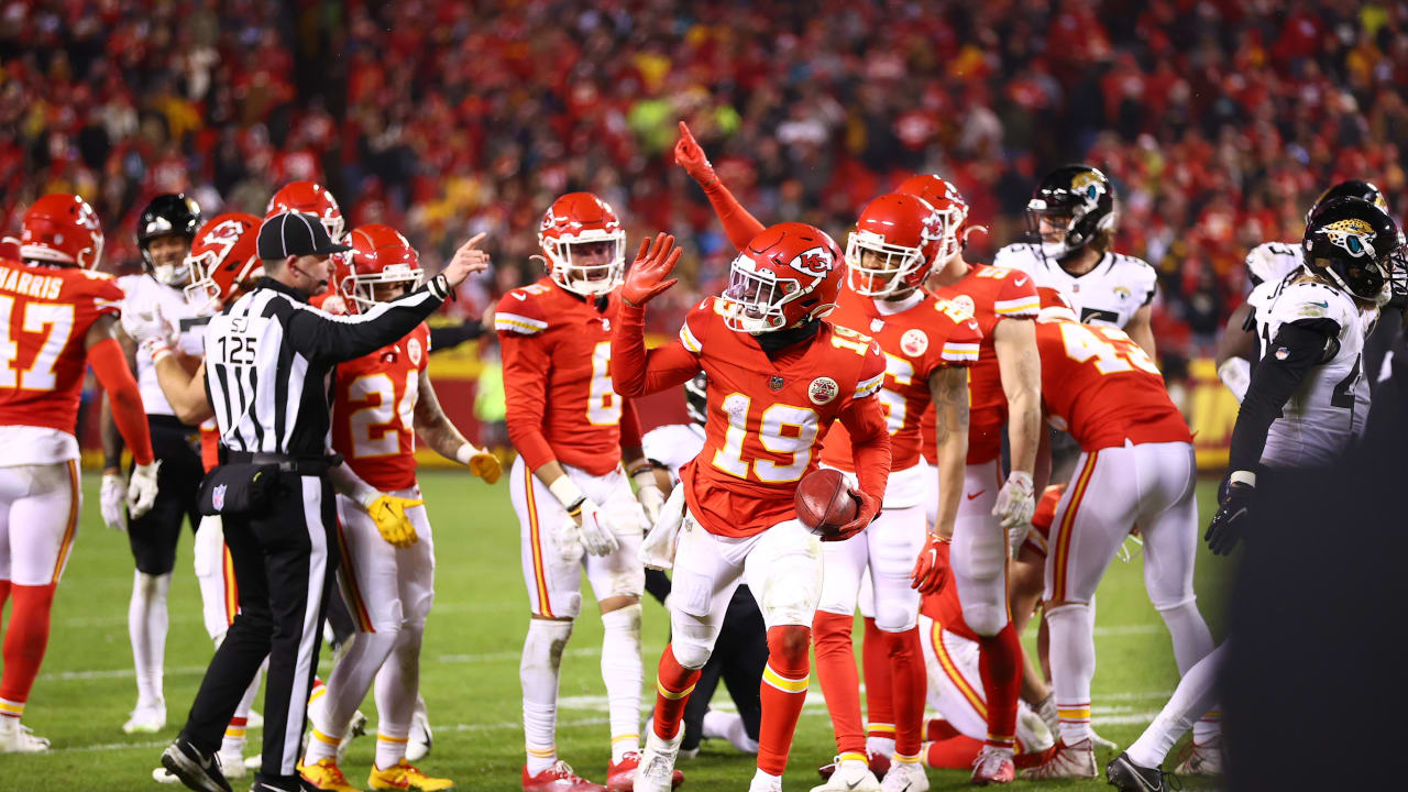 Chiefs WR Kadarius Toney sitting out 3rd consecutive game