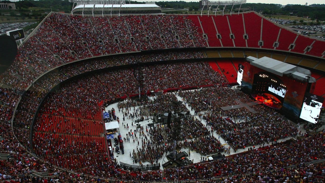 Kenny Chesney Comes to Arrowhead