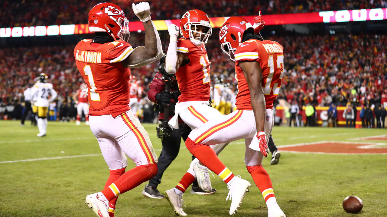 Chiefs Blow Past Steelers 42-21 in AFC Wild Card Game – NBC New York