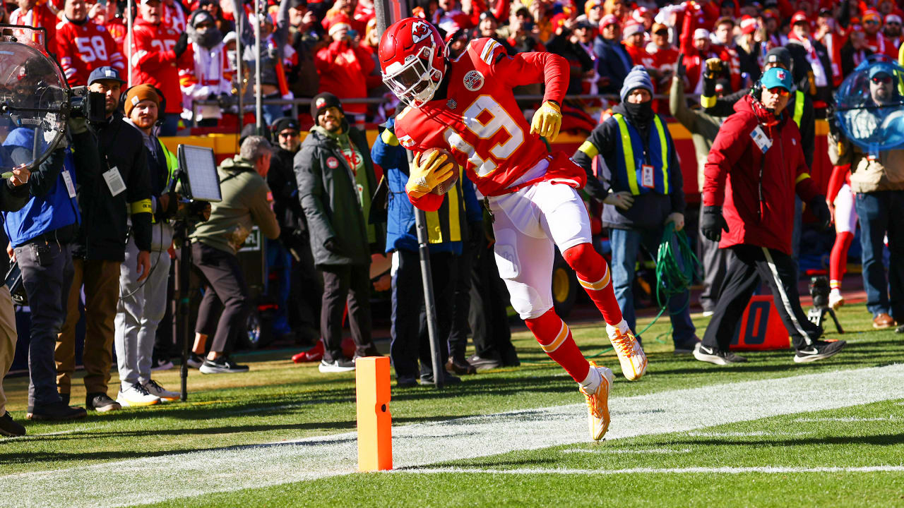 Watch: Kadarius Toney scores first touchdown with Chiefs