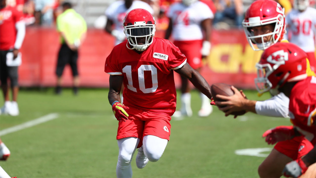 Dolphins' Tyreek Hill says he uses 'Madden' to scout opposing cornerbacks  before games 